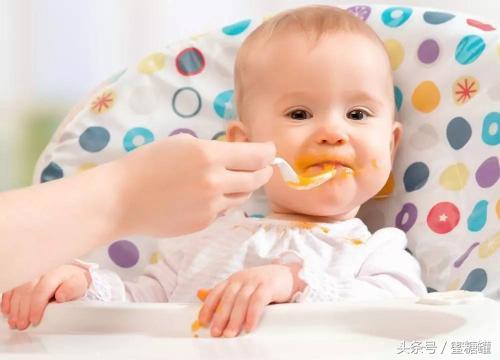 六个月宝宝辅食添加，蛋黄摄入量的科学指导