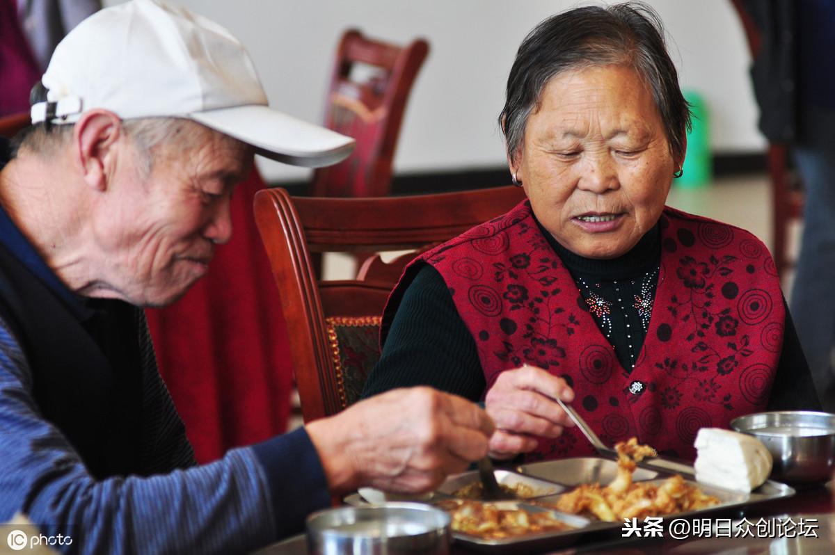 广东倾城餐饮有限公司，美食之旅与企业文化魅力